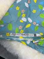 Home Tex Classical floral bedsheet set and two matching pillowcases.
