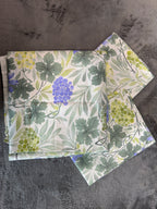 Home Tex Classical floral and fruit-themed bedsheet set