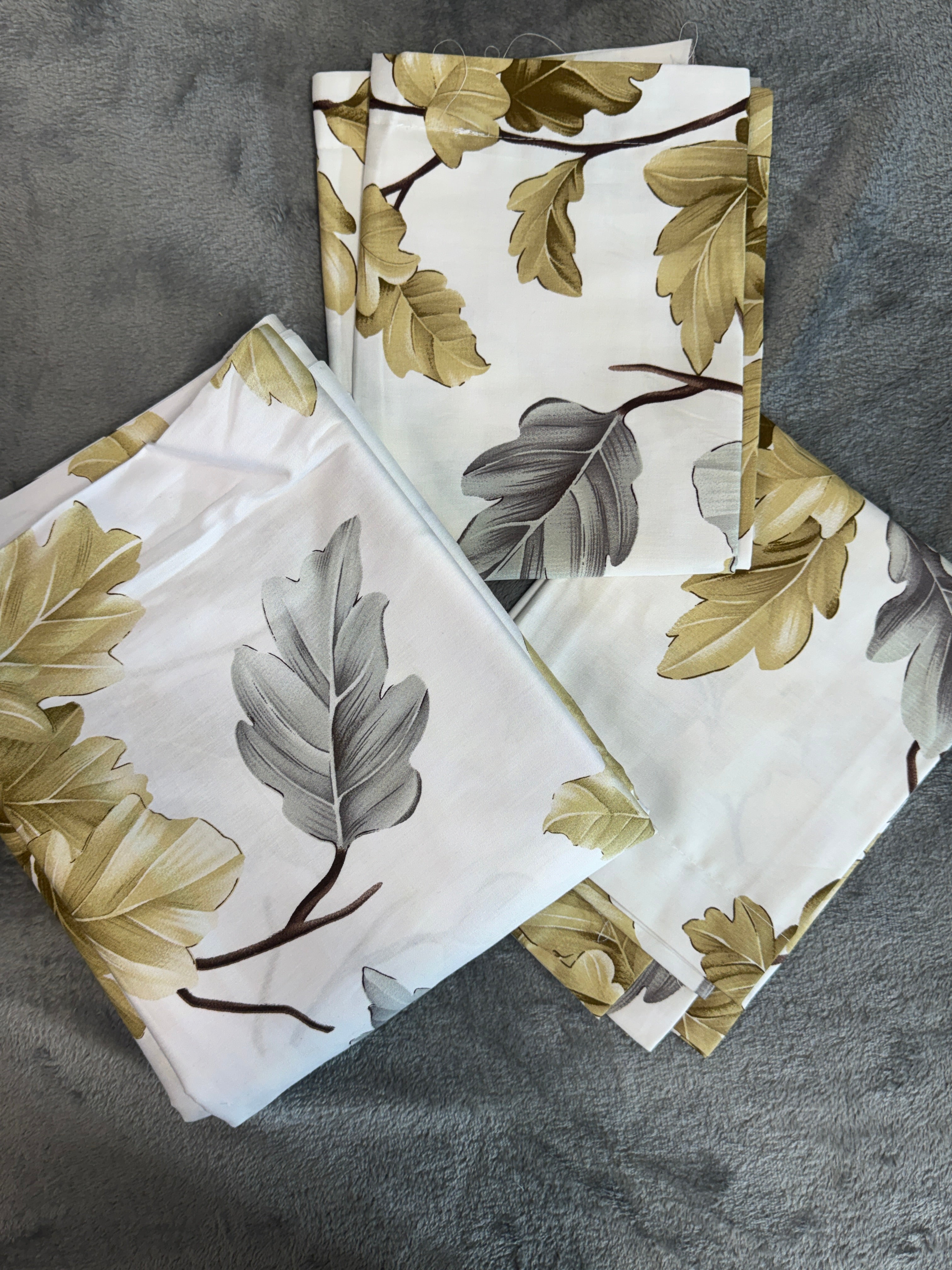 Home Tex Classical Botanical Leaf Print Bedsheet Set